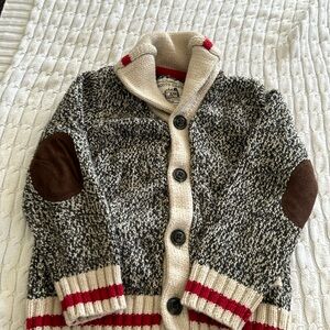 Roots kids sweater in SZ 3T.